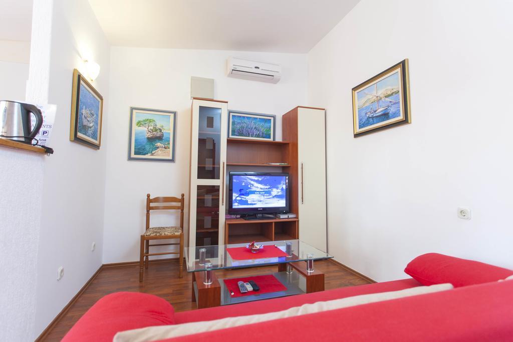 Carolija Apartment Makarska Zimmer foto